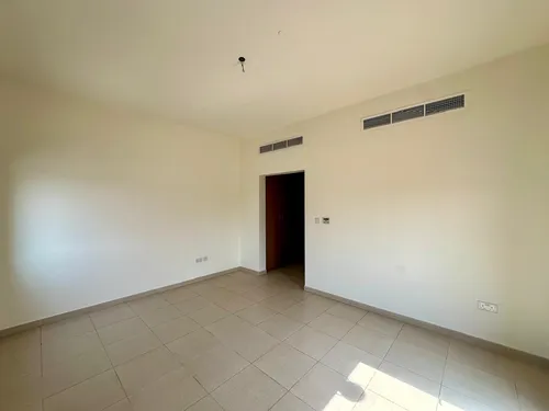 3 Bedrooms Townhouse in Dubai Style Zone F