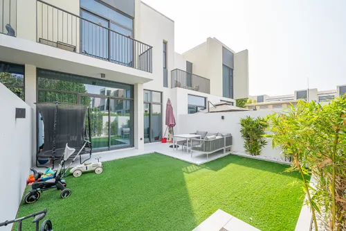 3 Bedrooms Townhouse in Joy