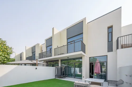 3 Bedrooms Townhouse in Joy