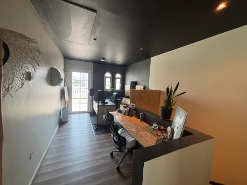 1 Bedroom Townhouse in District 4C