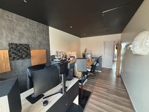 1 Bedroom Townhouse in District 4C
