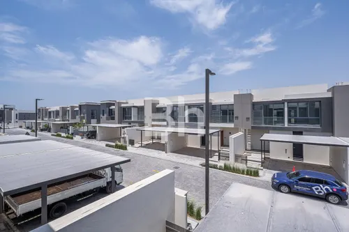 4 Bedrooms Townhouse in Gardenia Townhomes