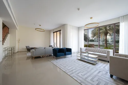 Spacious | Pool View | Prime Location | Vacant