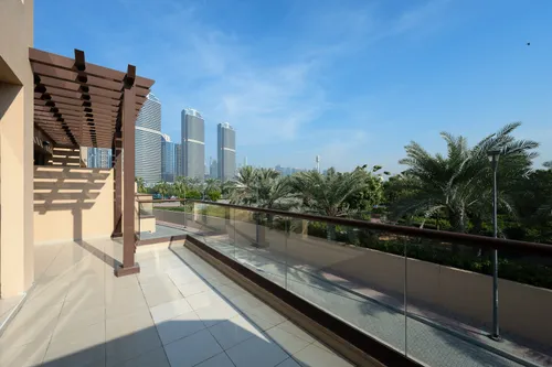 4 Bedrooms Townhouse in Jumeirah Islands Townhouses