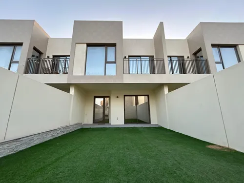 Single Row | Landscaped | Pool View | Vacant