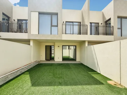 Single Row | Landscaped | Pool View | Vacant