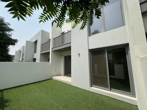 3 Bedrooms Townhouse in Elan