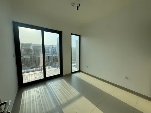 3 Bedrooms Townhouse in Elan