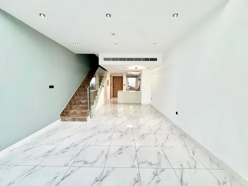 2 Bedrooms Townhouse in rukan 1