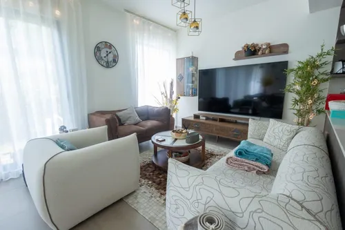 4 Bedrooms Townhouse in Elan