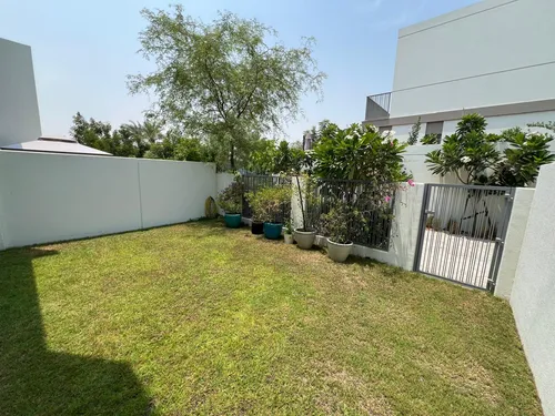 3 Bedrooms Townhouse in Elan