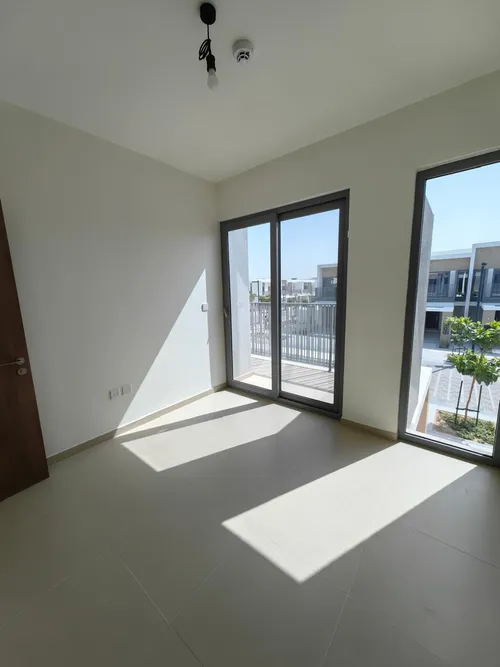 3 Bedrooms Townhouse in Elan