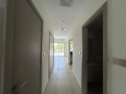 4 Bedrooms Townhouse in Park Residences