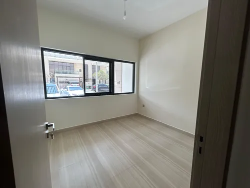 4 Bedrooms Townhouse in Park Residences