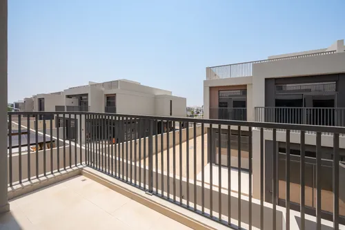 4 Bedrooms Townhouse in The Pulse Beachfront 2
