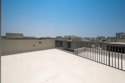 4 Bedrooms Townhouse in The Pulse Beachfront 2