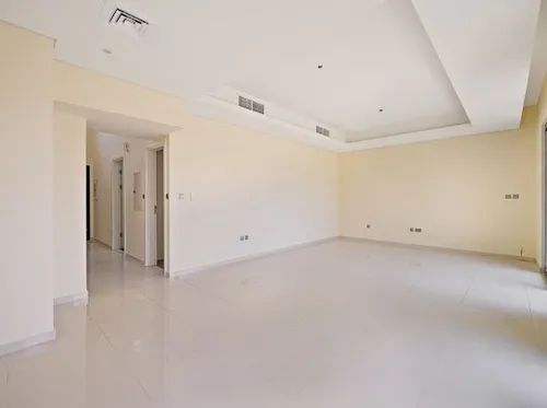 3 Bedrooms Townhouse in Aurum Villas