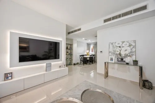 3 Bedrooms Townhouse in Avencia 2