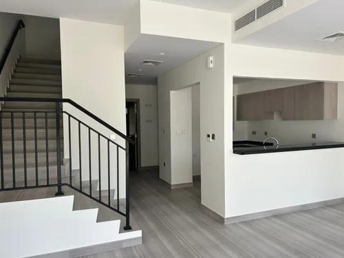 3 Bedrooms Townhouse in Pelham