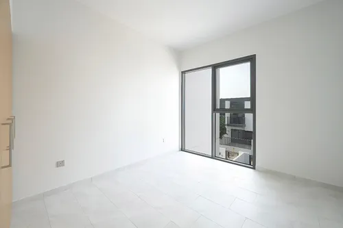 3 Bedrooms Townhouse in La Rosa 3