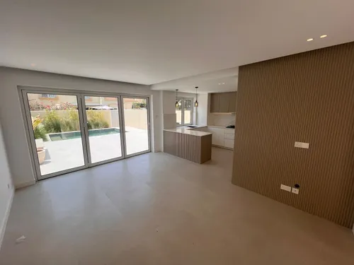 3 Bedrooms Townhouse in springs 8