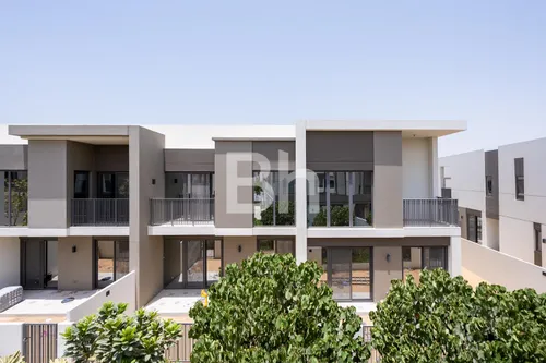 Single Row | Walk To Rgs | Brand New | 4BR