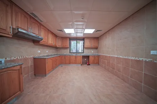 4 Bedrooms Townhouse in Mangrove Village
