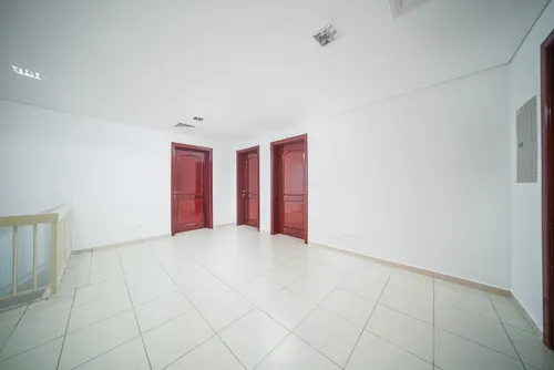 4 Bedrooms Townhouse in Mangrove Village