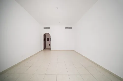4 Bedrooms Townhouse in Mangrove Village