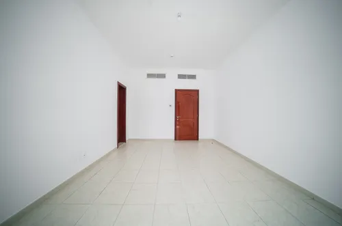 4 Bedrooms Townhouse in Mangrove Village