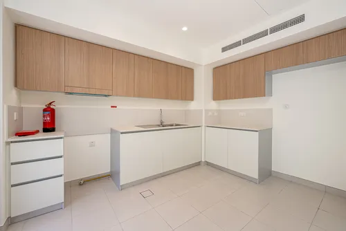 3 Bedrooms Villa in Parkside 1