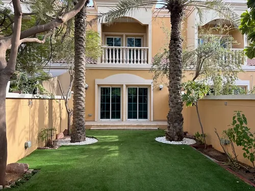 Spacious Park View Townhouse | Recently Renovated