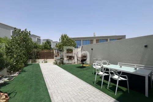Massive Corner Plot Near to Park and Clubhouse