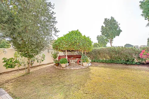 3 Bedrooms Townhouse in Springs 4