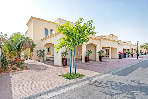 3 Bedrooms Townhouse in Springs 4