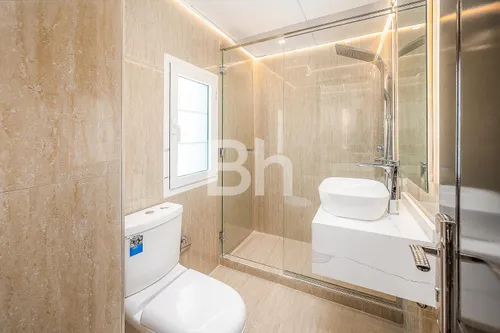 2 Bedrooms Townhouse in District 8N
