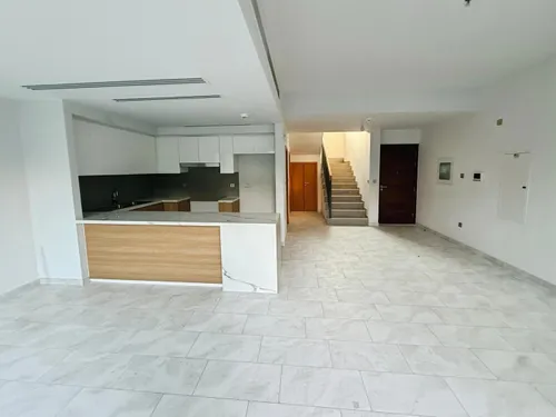3 Bedrooms Townhouse in La Rosa 4