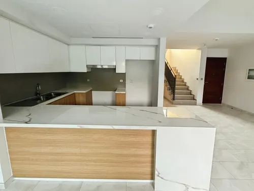 3 Bedrooms Townhouse in La Rosa 4