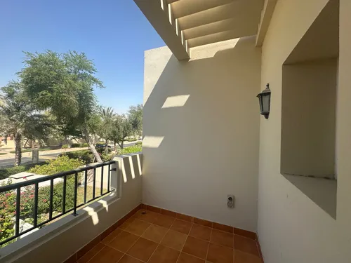 3 Bedrooms Townhouse in Al Reem 1