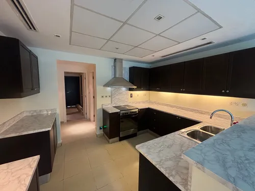 3 Bedrooms Townhouse in District 5C