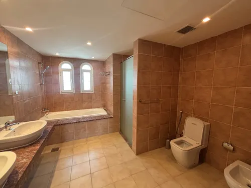 3 Bedrooms Townhouse in District 5C