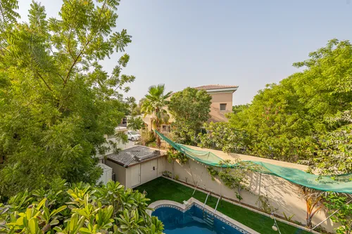 3 Bedrooms Villa in Al Reem 1