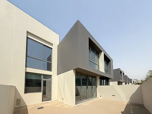 3 Bedrooms Townhouse in Gardenia Townhomes