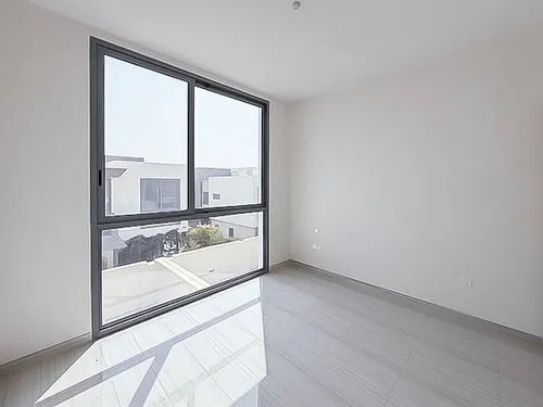 3 Bedrooms Townhouse in Gardenia Townhomes