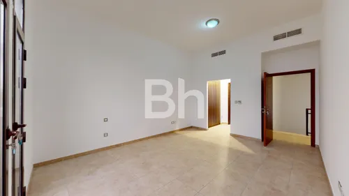 4 Bedrooms Townhouse in Naseem