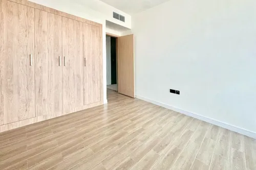 Ready To Move | Furnished | Closed Balcony