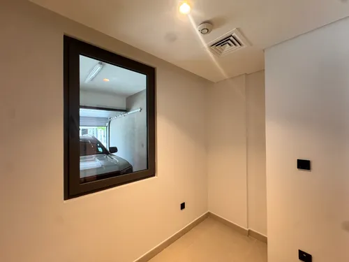 4 Bedrooms Villa in Aura 1