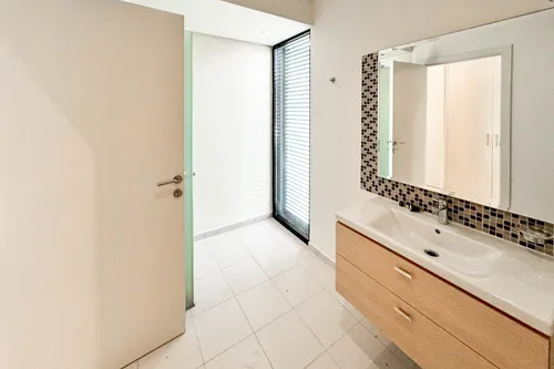 3 Bedrooms Townhouse in Richmond