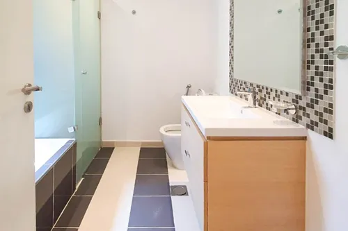 3 Bedrooms Townhouse in Richmond