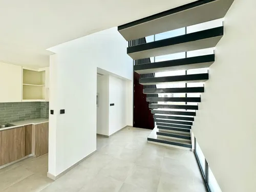4 Bedrooms Townhouse in Eden